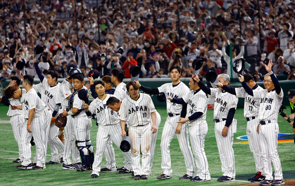 [WBC] 일본 ‘전승 우승’ 이끈 오타니 “전 세계가 야구를 더 좋아하길”