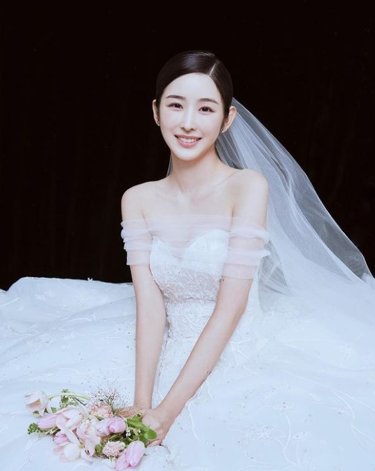 ‘하트시그널3’ 박지현 깜짝 결혼 “평생 행복하게 살게요”