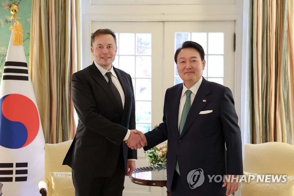 尹대통령, 일론 머스크 접견…기가팩토리 한국 투자 요청