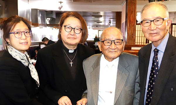 어린양개혁장로교회 유승례 목사, 한미충효재단에 성금전달