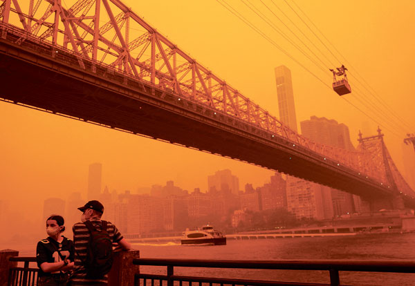 캐나다 대형산불 ‘연기의 습격’… 잿빛이 된 뉴욕