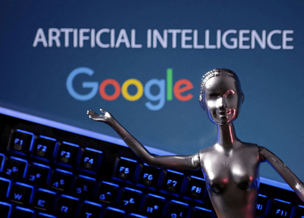 구글 전 CEO “AI 거짓정보 탓에 내년 대선 혼탁해질 것” 경고