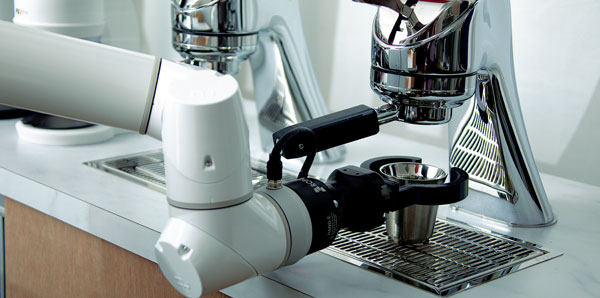 [윙맨 코봇] 이젠 커피도 협동 ‘로봇 바리스타’ 시대