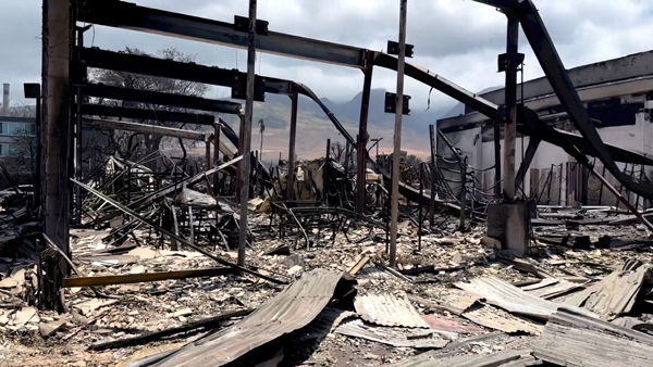 ‘하와이 산불’ 불탄 건물 내부수색 시작도 못해…인력·장비부족
