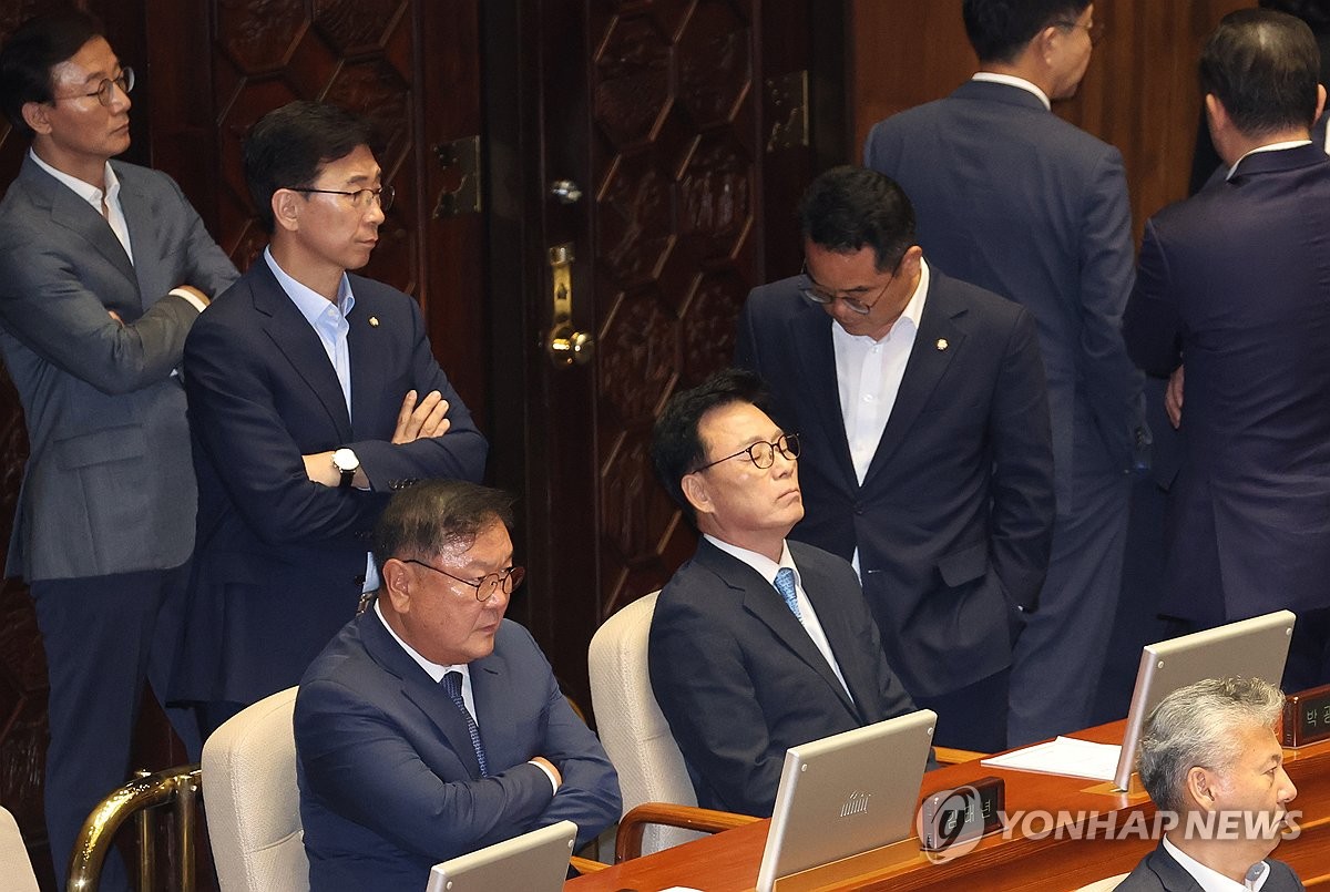 韓 민주, 26일 새 원내대표 선출…오늘부터 사흘간 후보 등록