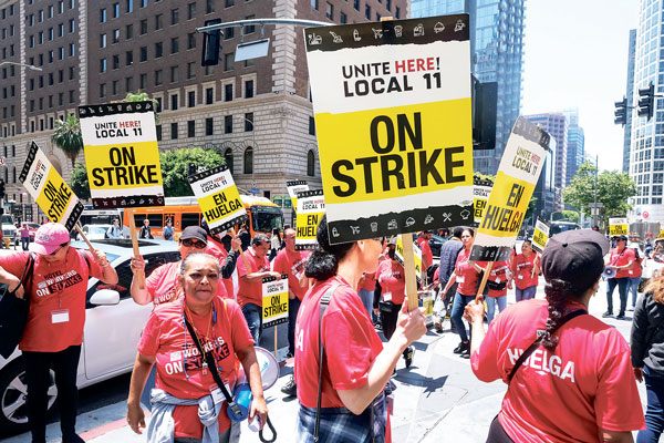 호텔 근로자들, 8개 LA 호텔서 추가 파업 돌입