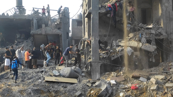 이스라엘 가자지구 난민촌에 대규모 공습…하마스 “400명 사상”