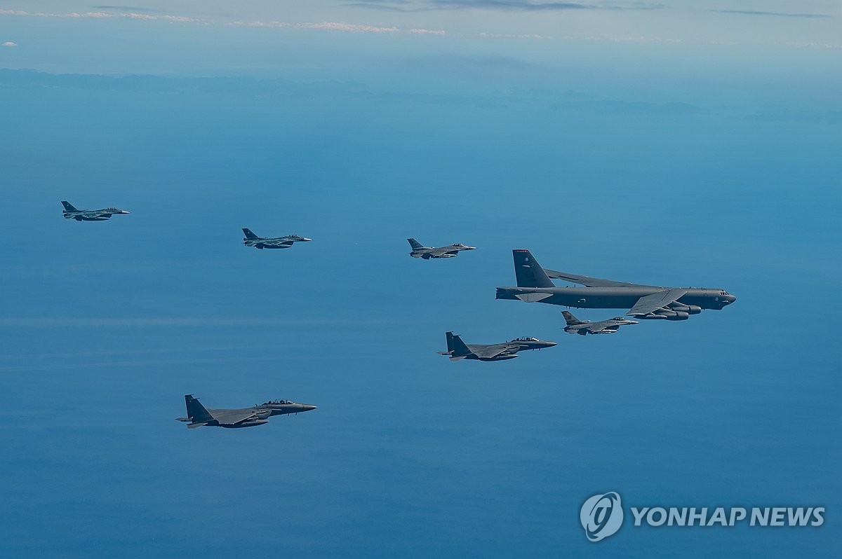 美폭격기 B-52, 오늘 한반도 상공서 韓공군과 연합 훈련