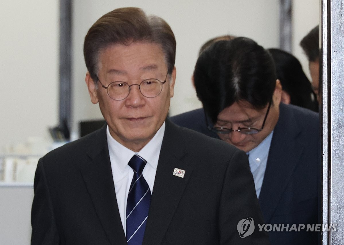 검찰, ‘이재명 법인카드 유용 의혹’ 관련 경기도청 압수수색