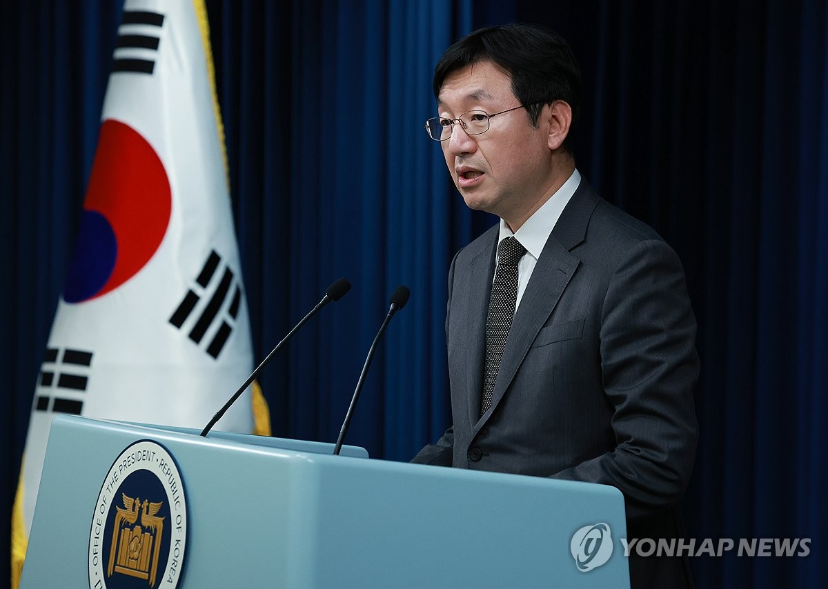 韓 대통령실, 의료계 자제 요청… “업무개시명령·면허취소도 검토”