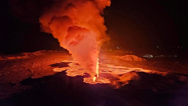 아이슬란드 남서부 화산 또 폭발…용암에 온수관 터져