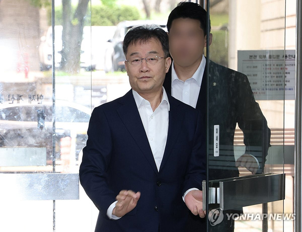 ‘성남도개공 조례 통과’ 청탁 김만배 징역 2년 6월…구속은 면해