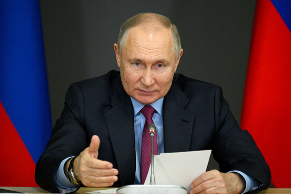 푸틴, 바이든 욕설에 응수… “역시 러시아에 유리한 대통령”