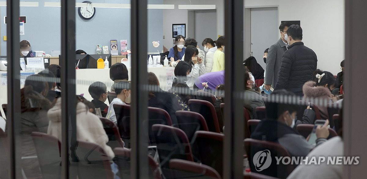 韓의대교수협 “환자 진료에 최선…정부·의사단체 중재하겠다”