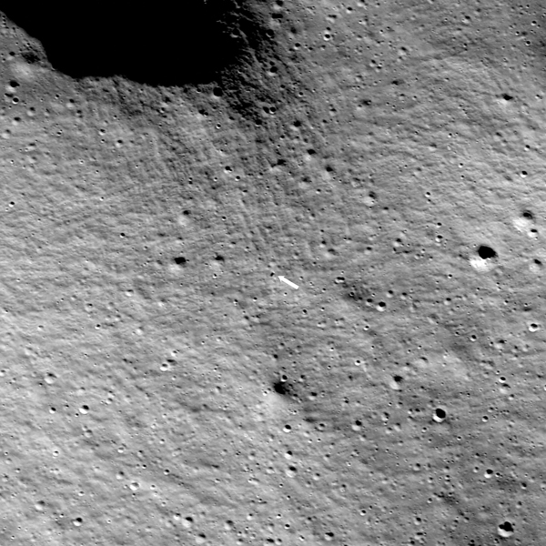 NASA, 달 표면 위 美우주선 사진 공개… “목표지점 1.5㎞내 위치”