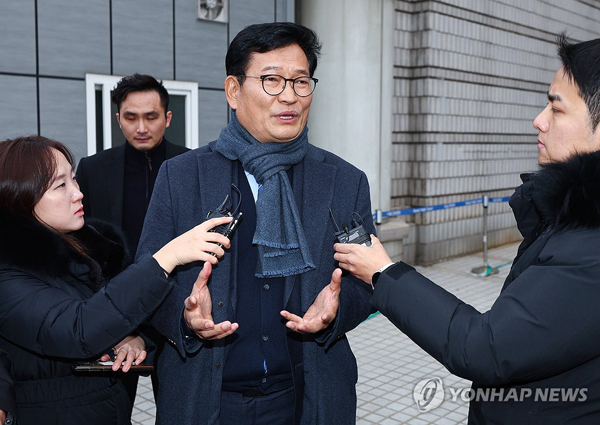 송영길 “모레 창당…정치 활동할 수 있게 불구속 재판해달라”