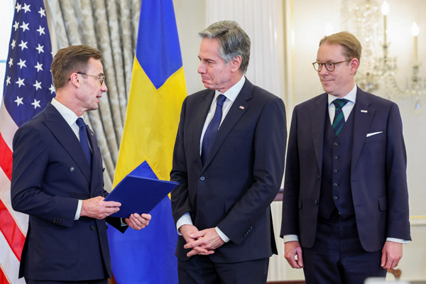 스웨덴, 나토회원국으로 공식 합류…200년 비동맹 중립노선 폐기