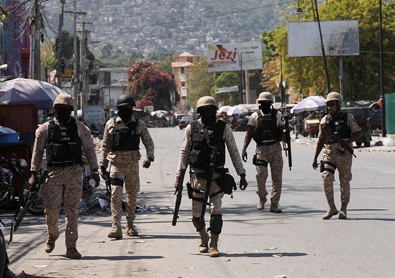 서방, ‘무법천지’ 아이티 탈출…미군, 대사관 직원 철수작전