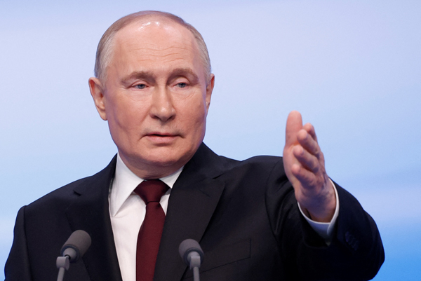푸틴 ‘나발니 씨’ 첫 언급에 크렘린궁 “얼마나 개방적인가”