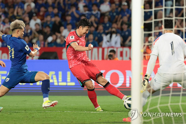 이강인 돕고 손흥민 쾅!…한국, 태국과 월드컵 예선 3-0 완승