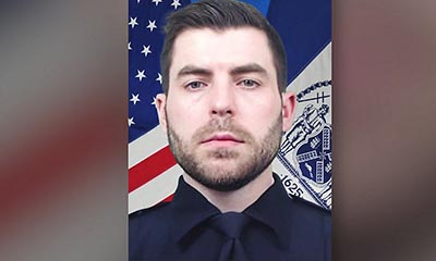 불법 주차차량 검문 NYPD 경관 하차명령 불응하던 용의자 총 맞아 사망