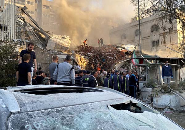“이스라엘, 시리아 이란영사관 폭격…혁명수비대 간부 사망”