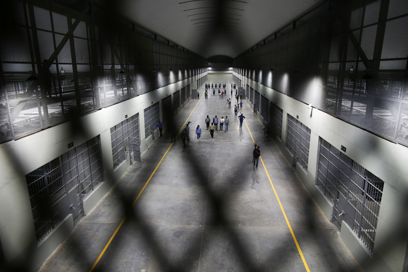 이민자를 13년간 독방에 수감...타코마 이민국 구치소서 60대 수감자 사망 후 비난여론 봇물
