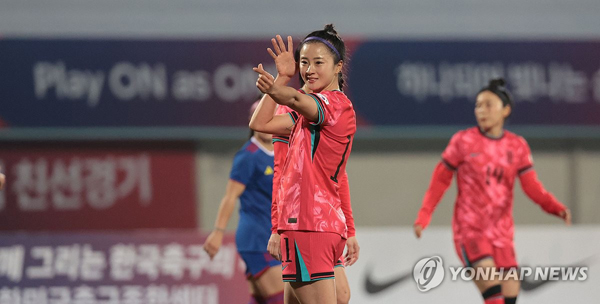 ‘최유리 1골 1도움’ 여자축구 벨호, 필리핀과 2차전도 2-1 승
