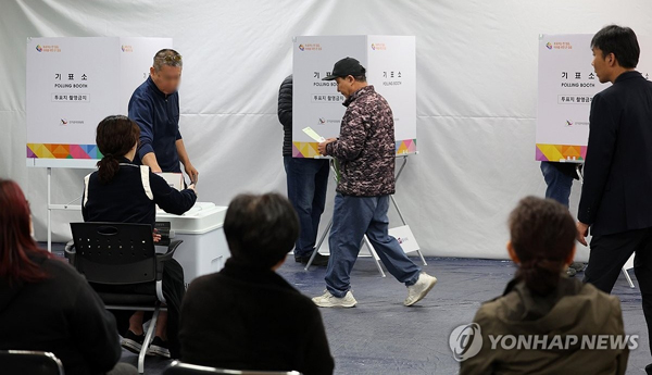 韓, 국민의 선택 시작됐다…22대 총선, 전국서 일제히 투표 시작