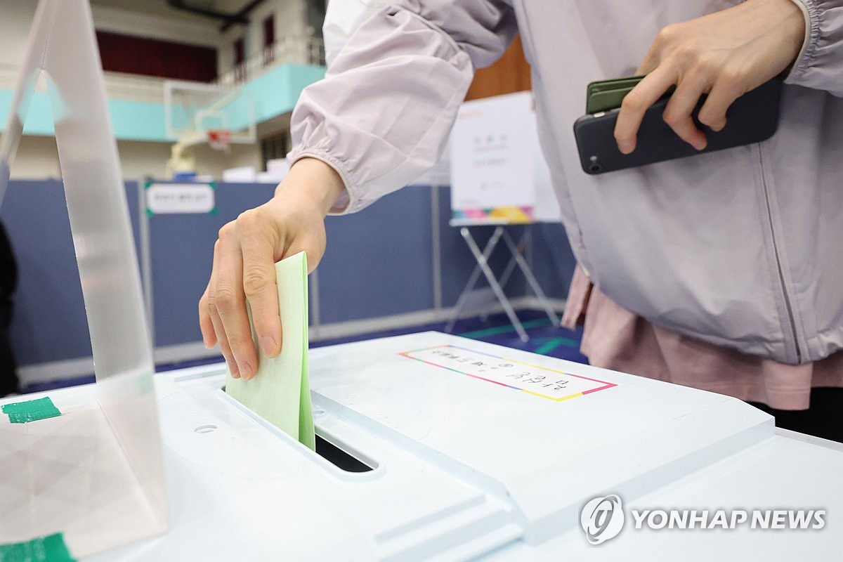 선거관리원 폭행한 40대 수사…인천 투표 관련 신고 46건