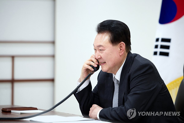 尹대통령, 기시다와 통화… “한일·한미일 협력으로 역내평화”
