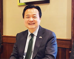 조현동 대사, 한국외대 동문상