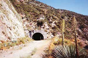 산행가이드 슈메이커 터널
