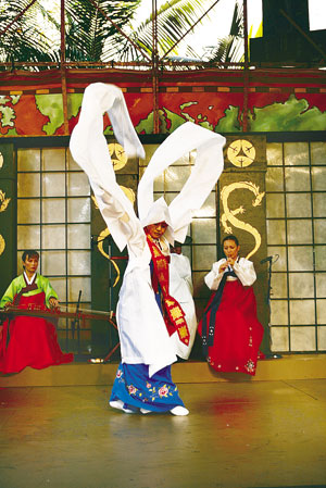봉산탈춤·전통 무용“얼쑤~한번 놀아보세”