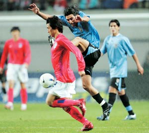 한국축구, 우루과이에 0-2 완패
