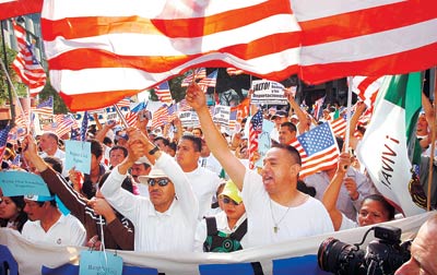 ‘이민개혁 LAPD 과잉진압’항의 2,000여명 시위 참가