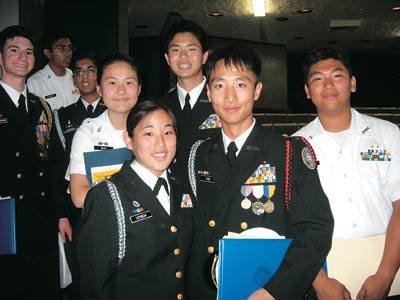 트로이고교‘해군 주니어 ROTC대회’리더 로빈 김군