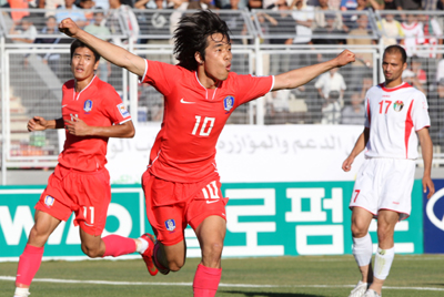 한국축구 “휴우~”