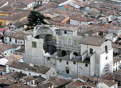 이탈리아 지진 사망 228명