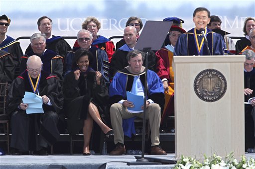 UC머세드 첫 졸업식, 미셸 오바마 축사