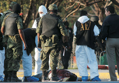 멕시코 마약조직 경찰 살해 ‘광풍’