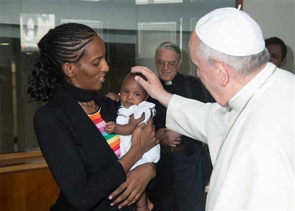 교황, 신앙 지킨 수단여성에 ‘감사’