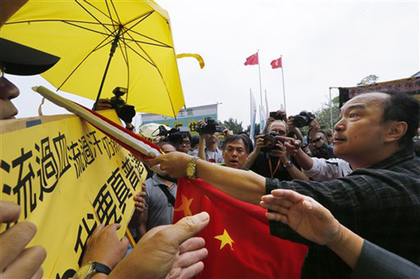 ‘홍콩 행정장관 선거법’ 중국 입맛대로 확정