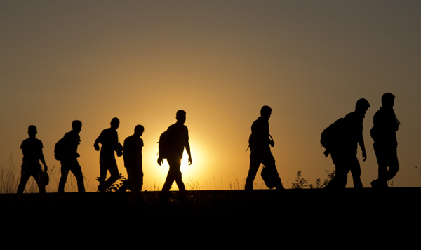 ‘난민열차’ 독일도착 시리아인들 난민지위