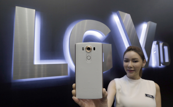LG, 최신폰 ‘LG V10’ 출시… 전략 스마트폰 될 것
