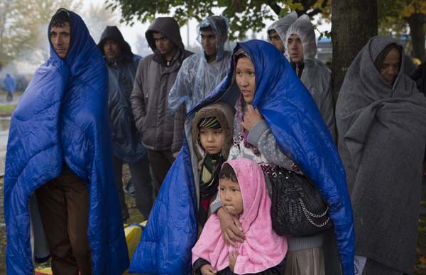 크로아티아 국경 난민 ‘병목현상’