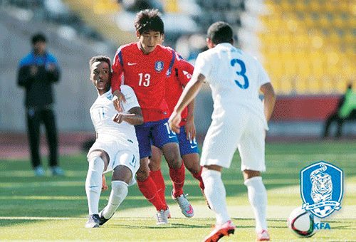 한국축구 ‘무실점 16강행’