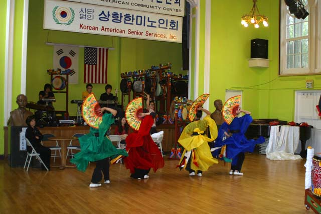 SF민속춤축제 연습 ‘땀방울’ 가득